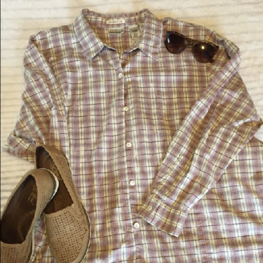 Pretty Villager button down shirt